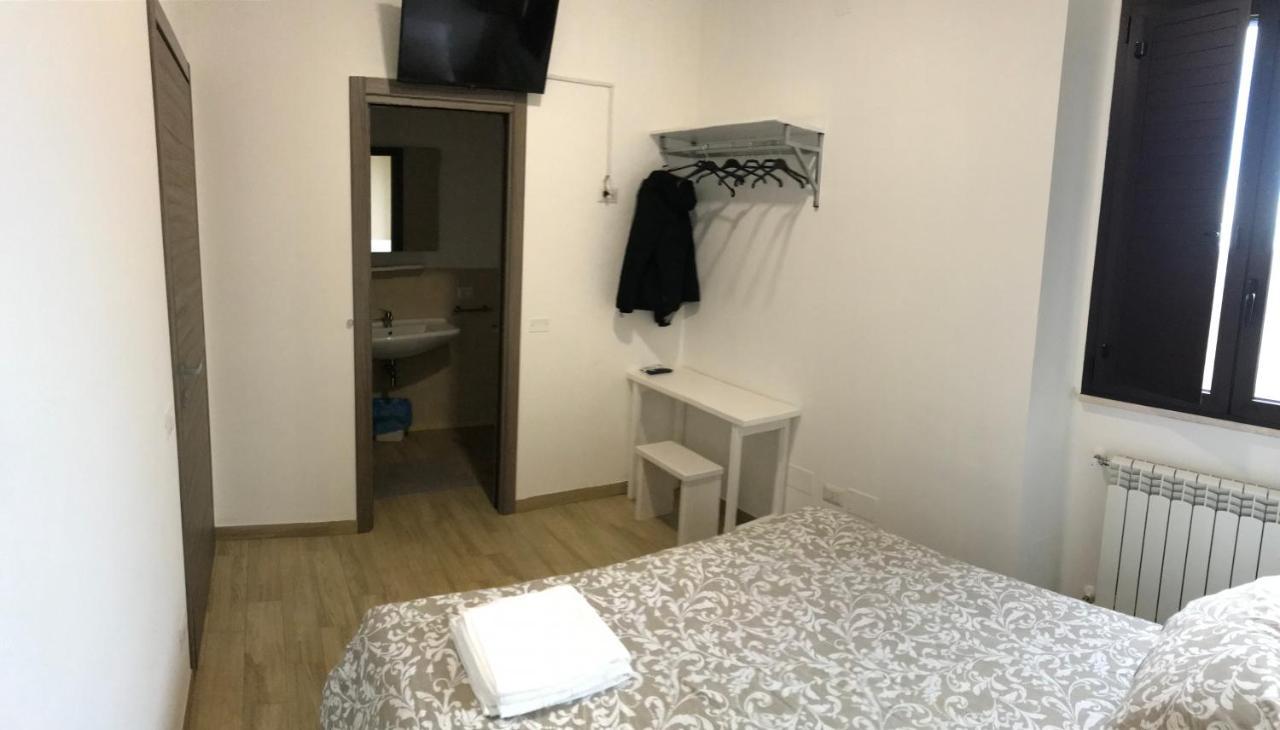 Affittacamere Fuori Porta Grottaglie Bagian luar foto
